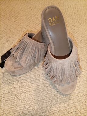 Hobo Wedge Taupe Suede Slide Sz 10 Mules by Madden NYC